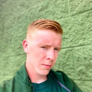 Meet your Posher, Aaron